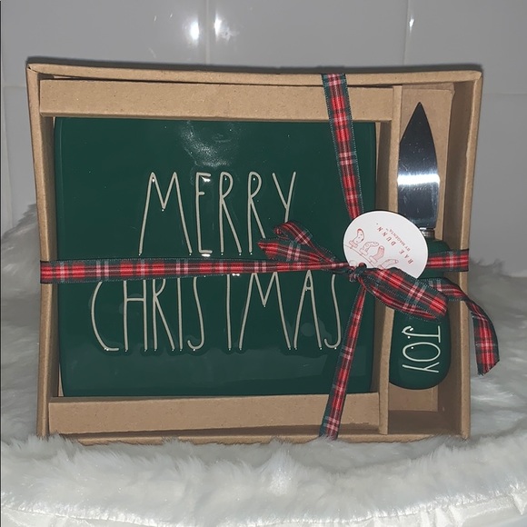 Rae Dunn Other - 🎄Rae Dunn Green MERRY CHRISTMAS Cheese Plate Set